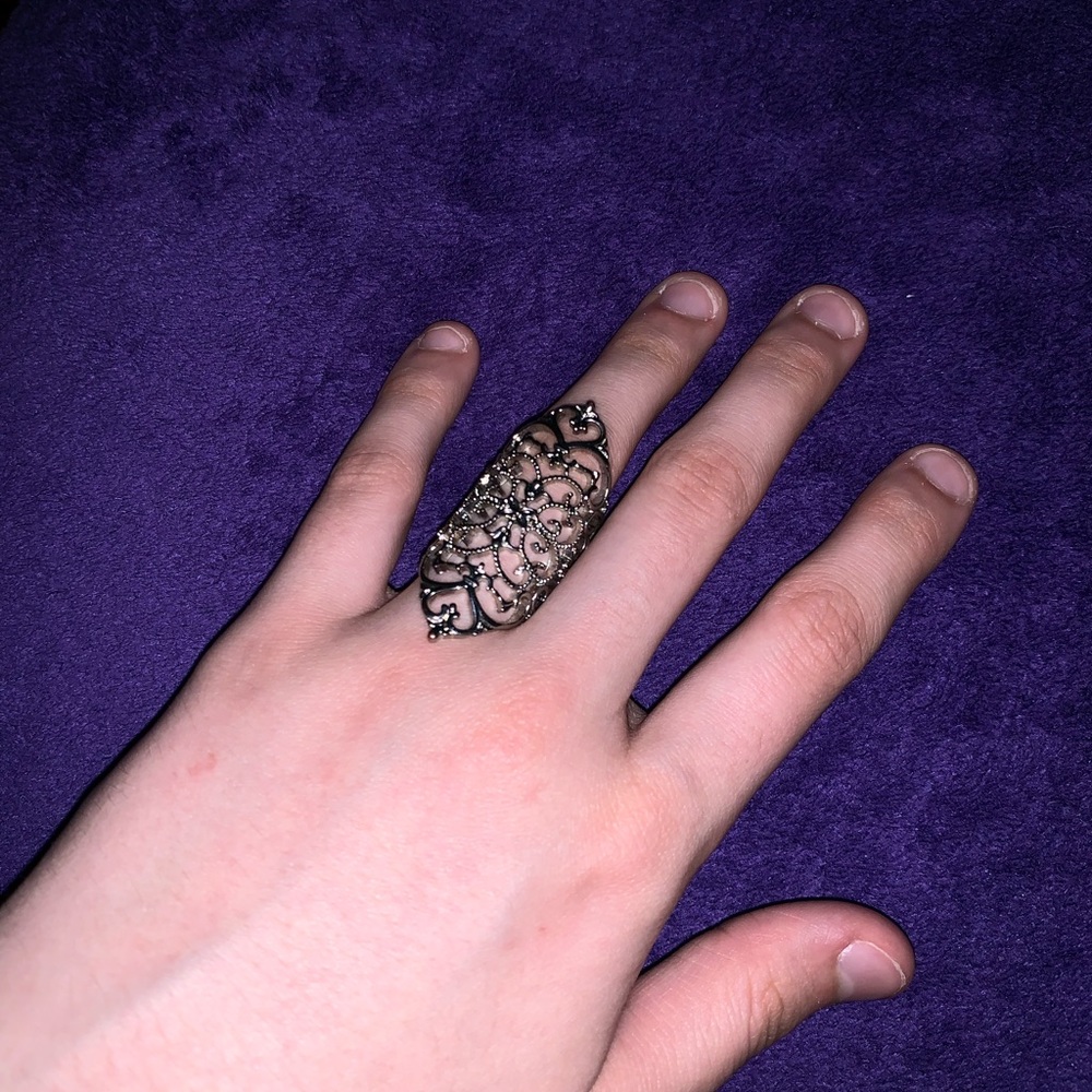 ring - Picture 3 of 4